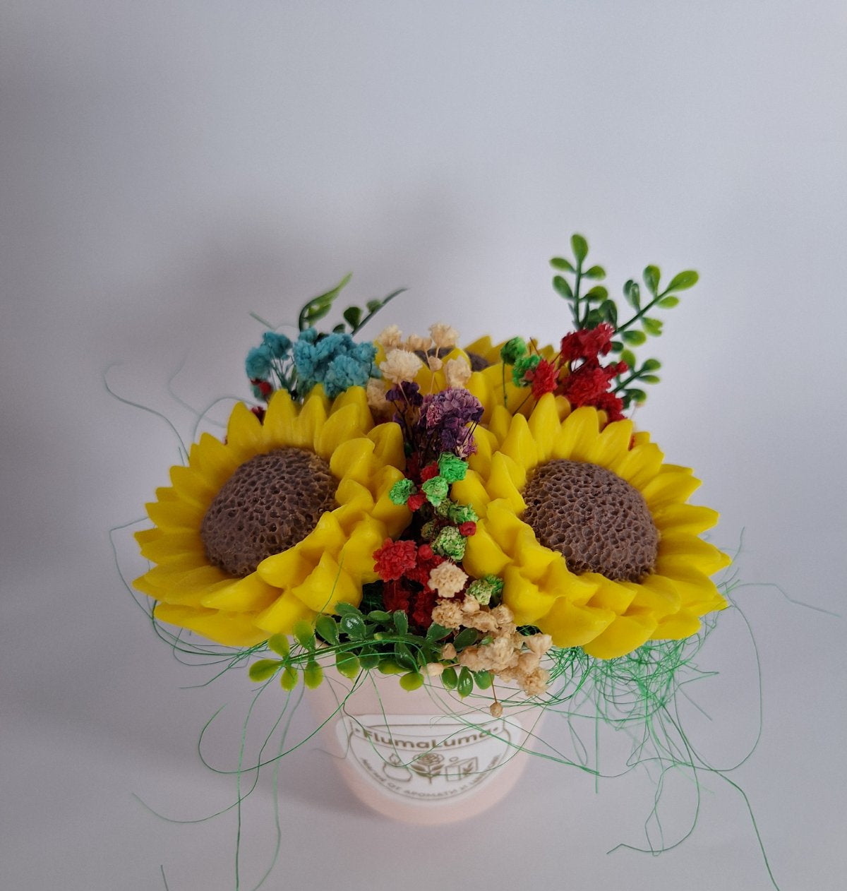 Букет 🌻„Слънчеви Усмивки“🌻 – Ръчно Изработени Ароматни Сапунени Цветя
