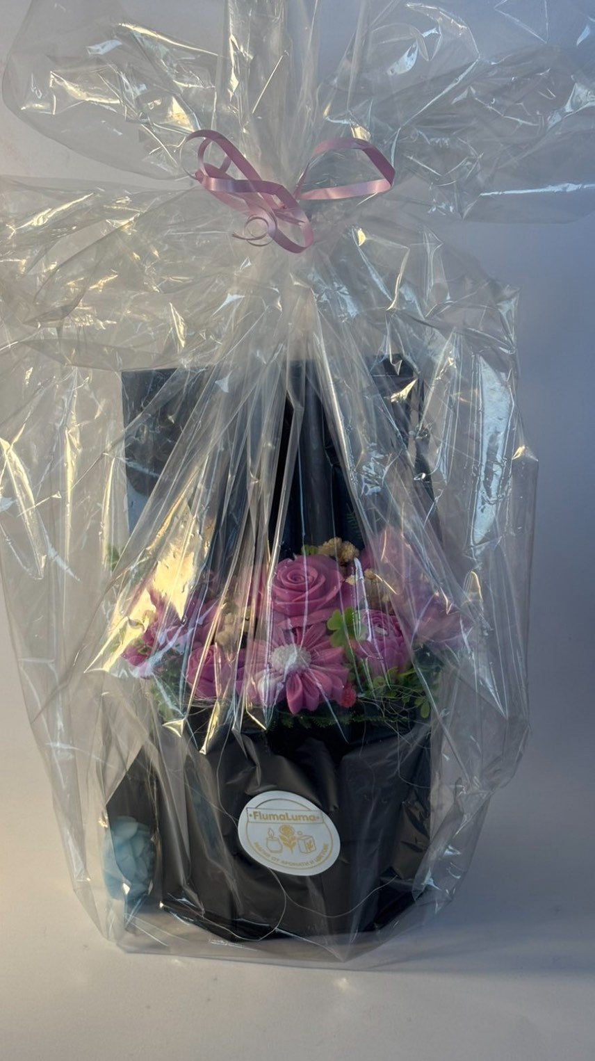 Кутия L💟🎓„Шапка“🎓в розово💟– Ръчно Изработени Ароматни Сапунени Цветя + отделение за паричен подарък