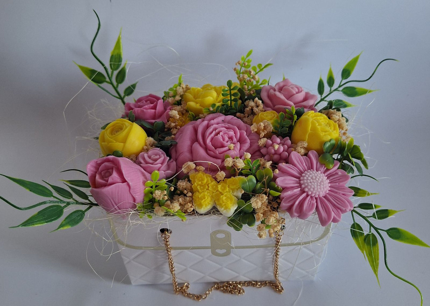 Букет🌸☀️"Слънчево Розово"🌸☀️– Ръчно Изработени Ароматни Сапунени Цветя