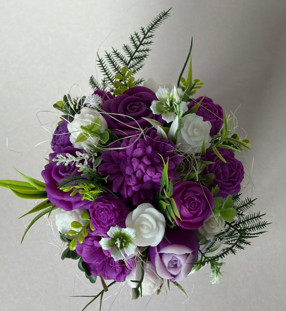Букет✨💜Виолетова Магия💜– Ръчно Изработена Ароматна Сапунена Аранжировка 