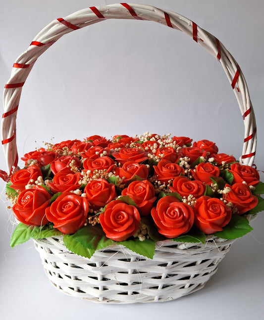 ❤️Кошница „Пламък от Любов“🔥 – Ръчно Изработени Ароматни Сапунени Цветя