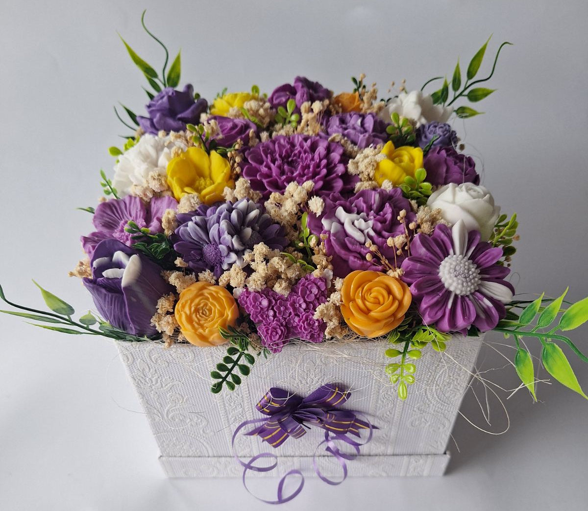 Букет💜💛🧡„Цветен Бриз“💜💛🧡 – Ръчно Изработени Ароматни Сапунени Цветя