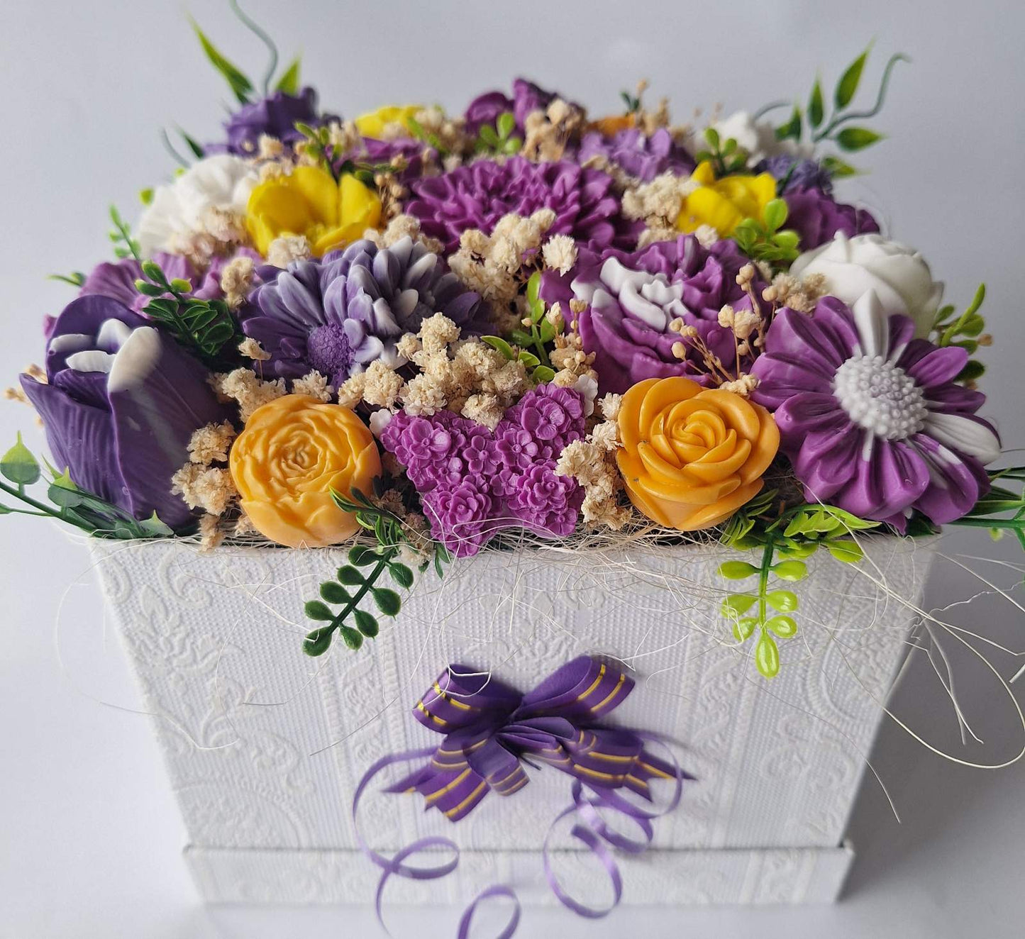 Букет💜💛🧡„Цветен Бриз“💜💛🧡 – Ръчно Изработени Ароматни Сапунени Цветя