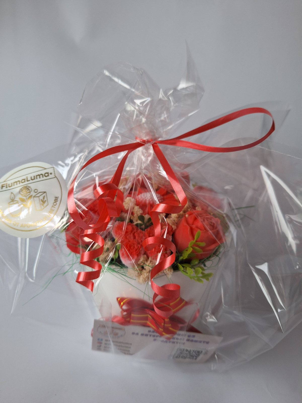 Букет „Сърце в Цвят“ - Ръчно Изработени Ароматни Сапунени Цветя