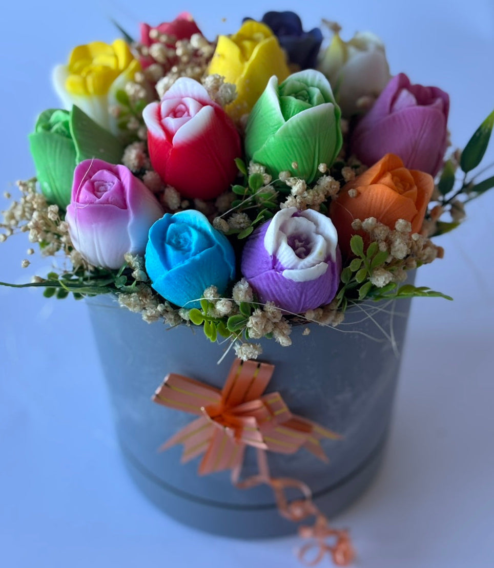 Букет🌷"Лалета"🌷13 броя – Ръчно Изработени Ароматни Сапунени Цветя 🌷