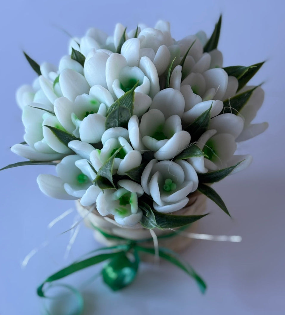 Букет🤍"Кокичета в кошничка"🤍 – Ръчно Изработени Ароматни Сапунени Цветя