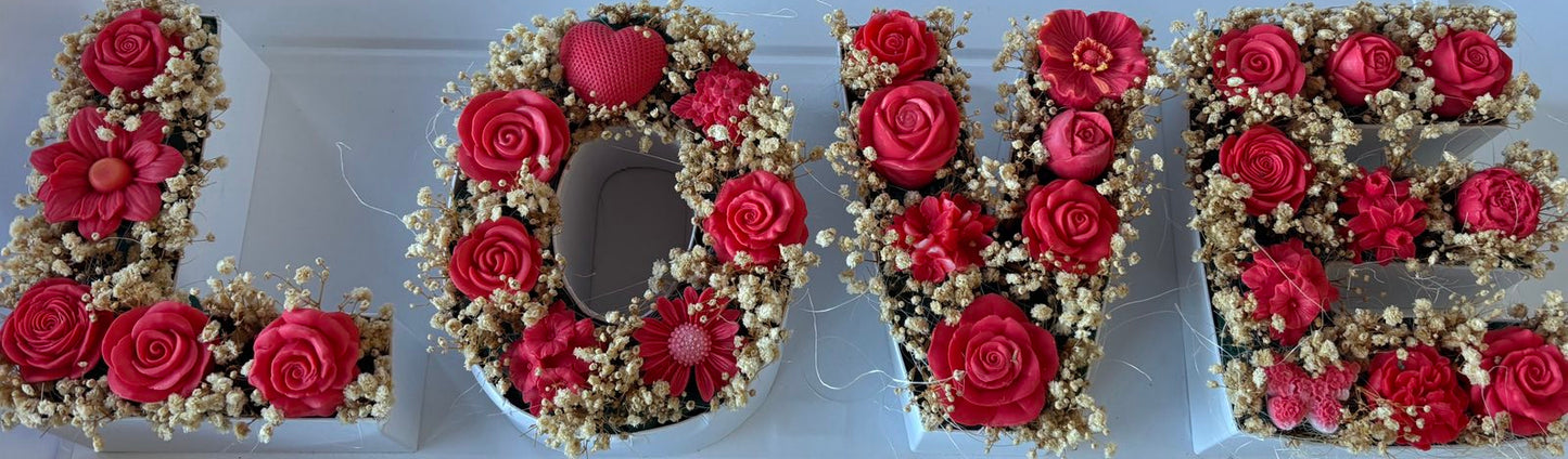 Букет❤️"Любов в Четири Букви"❤️ – Ръчно Изработени Ароматни Сапунени Цветя🌸