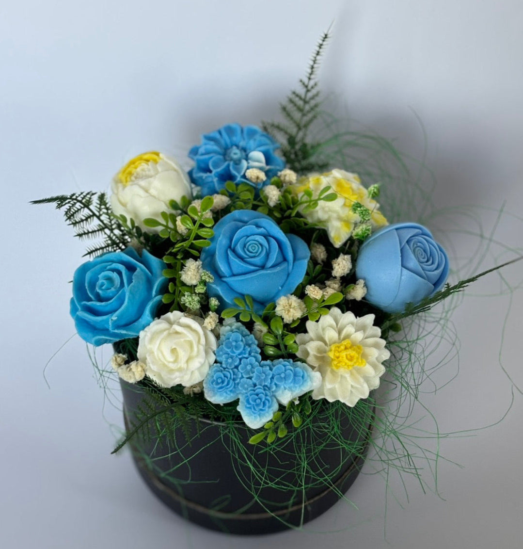 Букет🌬️"Полъх от Небето"🌬️ - Ръчно Изработени Ароматни Сапунени Цветя