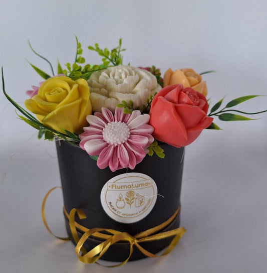 Букет 🛍️"Ароматен Карнавал"🎭 Ръчно Изработени Ароматни Сапунени Цветя