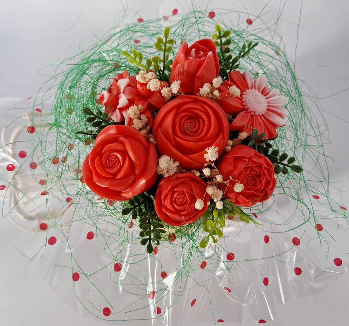 Букет💖„Цветна Разходка в червено"💖- Ръчно Изработени Ароматни Сапунени Цветя