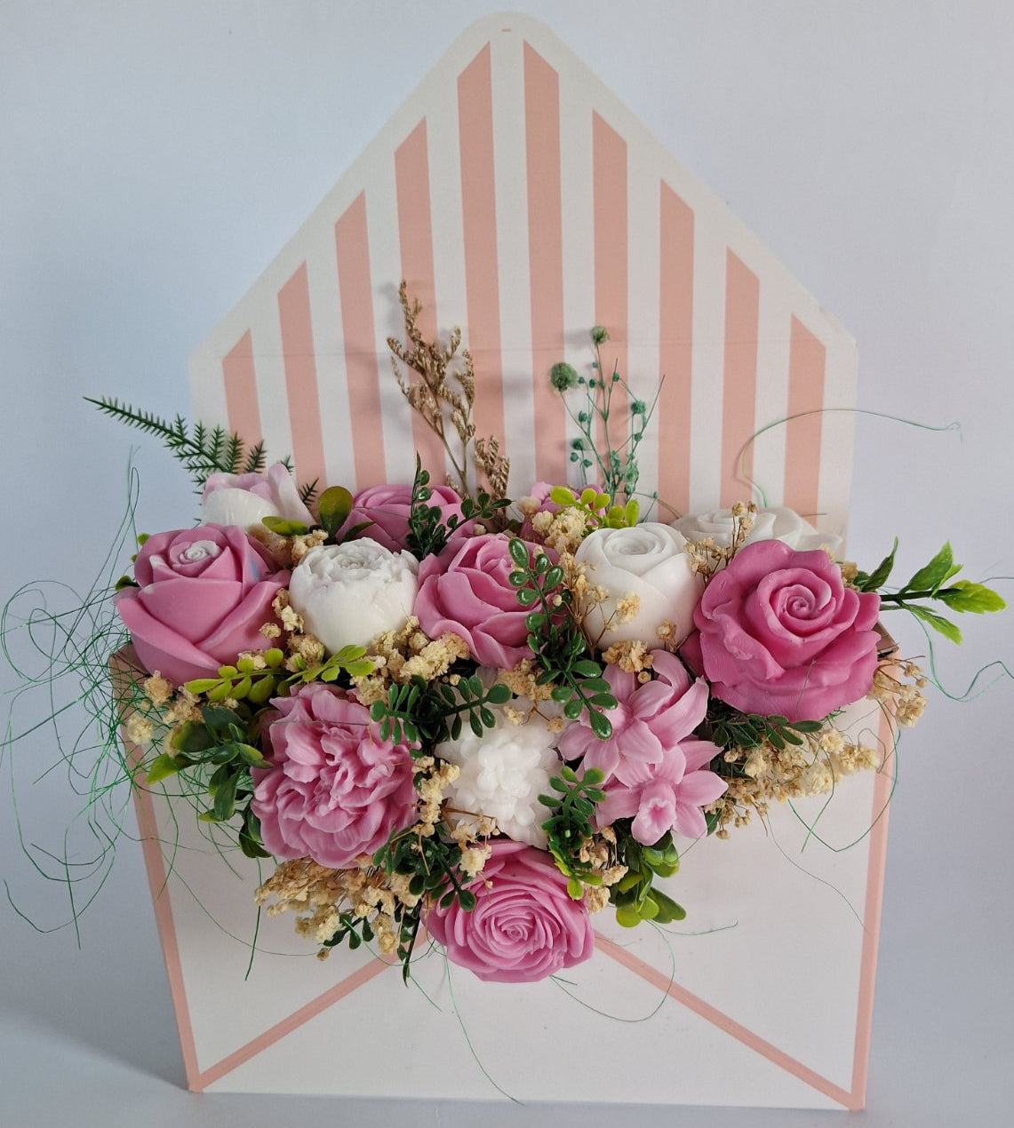 Букет 💌"Целувка по пощата в розово"💌 Ръчно Изработени Ароматни Сапунени Цветя