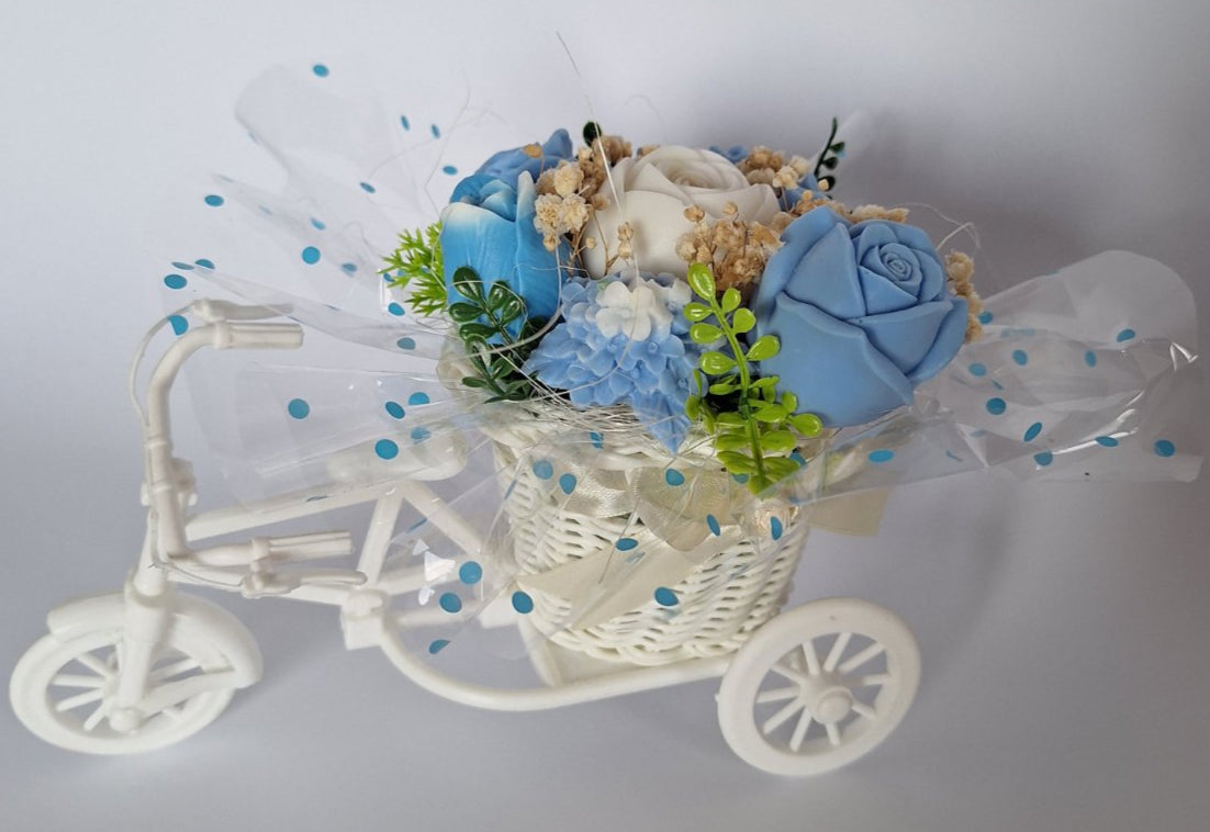 Букет🚲💙„Цветна Разходка в синьо"🚲💙Ръчно Изработени Ароматни Сапунени Цветя