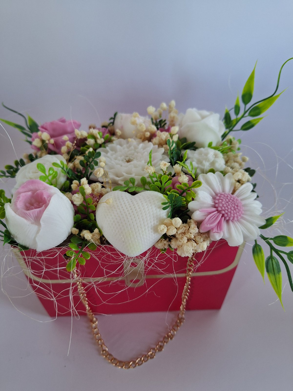 Букет🎀„Сърце от Пудра“🎀Ръчно Изработени Ароматни Сапунени Цветя
