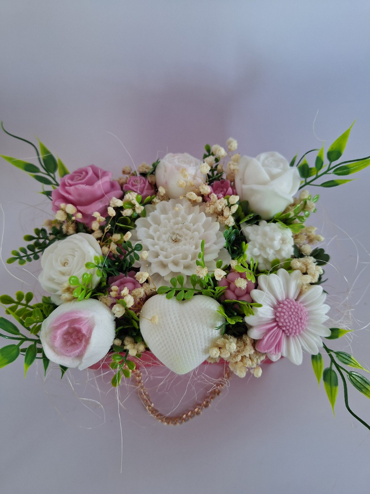 Букет🎀„Сърце от Пудра“🎀Ръчно Изработени Ароматни Сапунени Цветя
