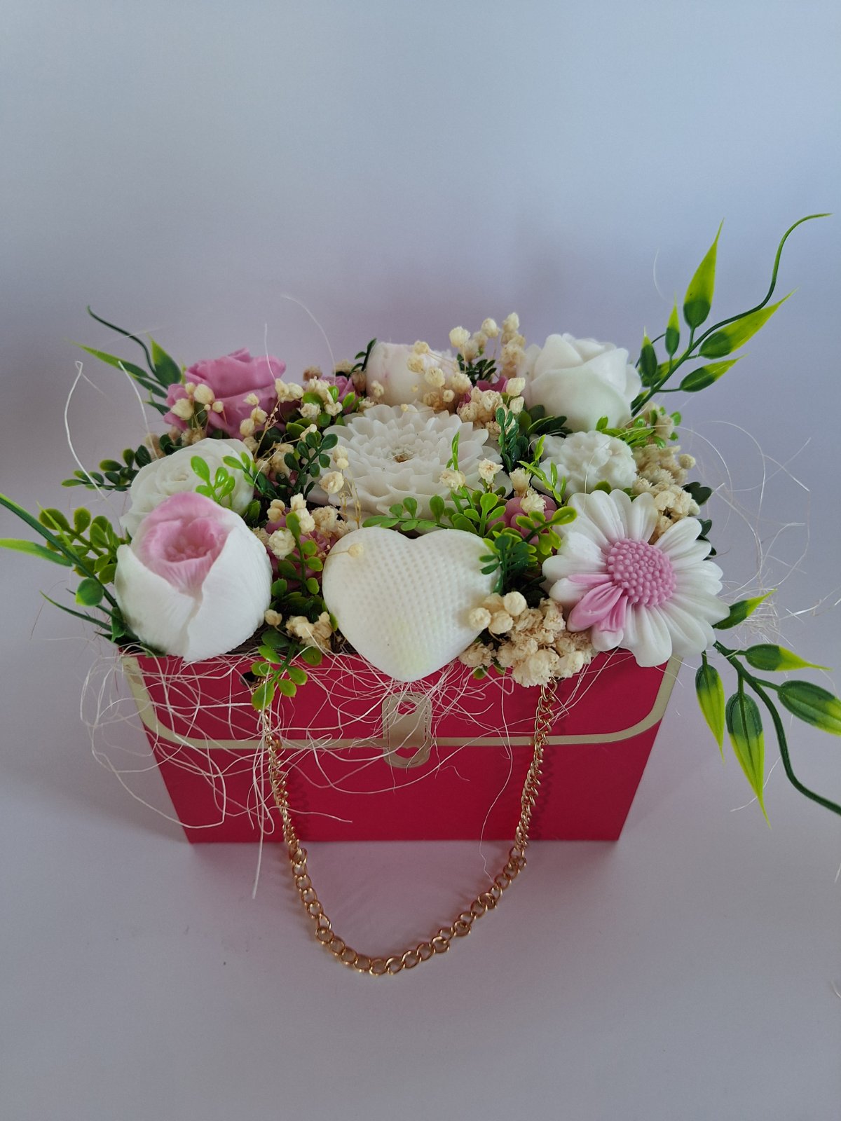 Букет🎀„Сърце от Пудра“🎀Ръчно Изработени Ароматни Сапунени Цветя