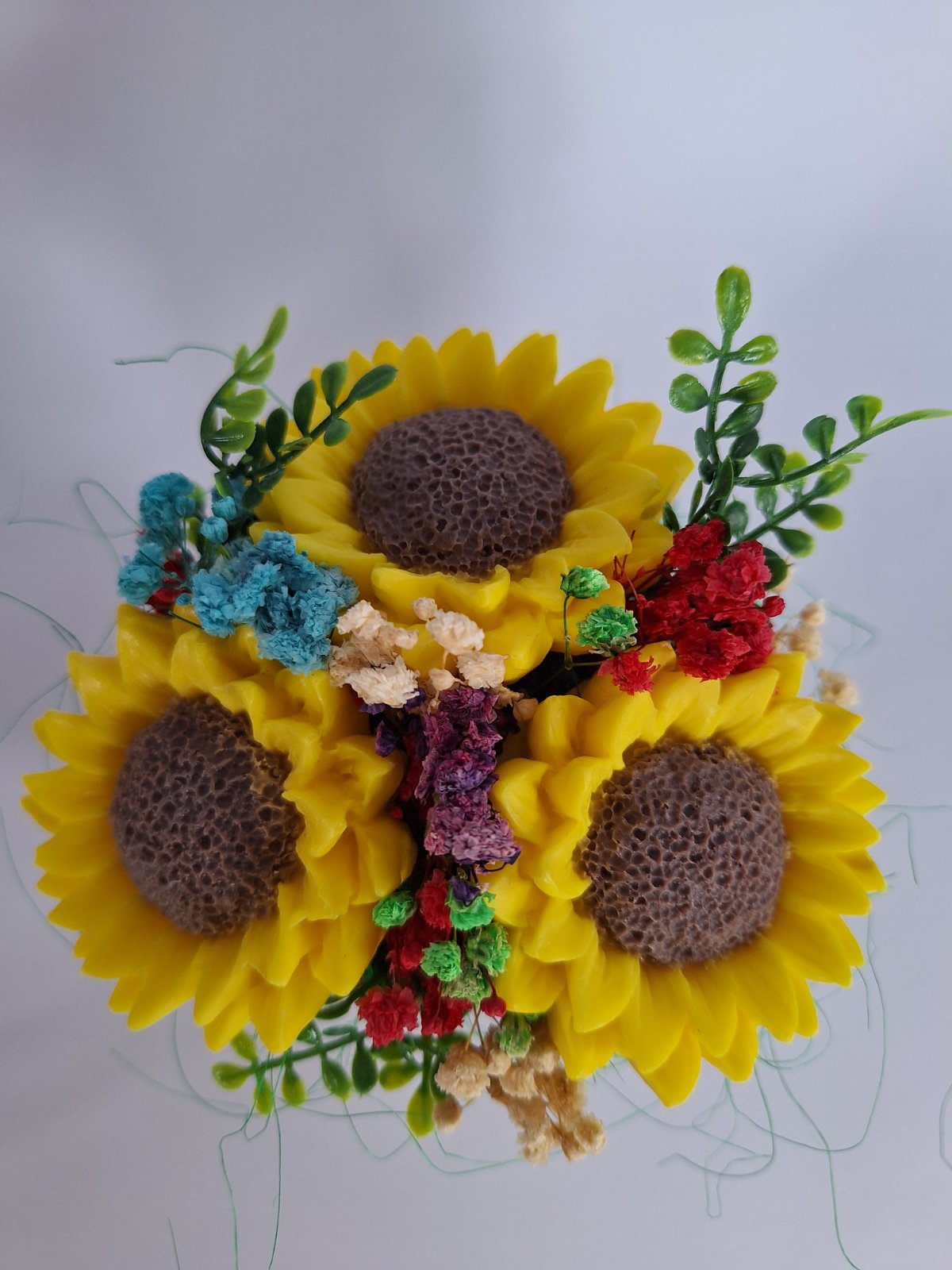 Букет 🌻„Слънчеви Усмивки“🌻 – Ръчно Изработени Ароматни Сапунени Цветя