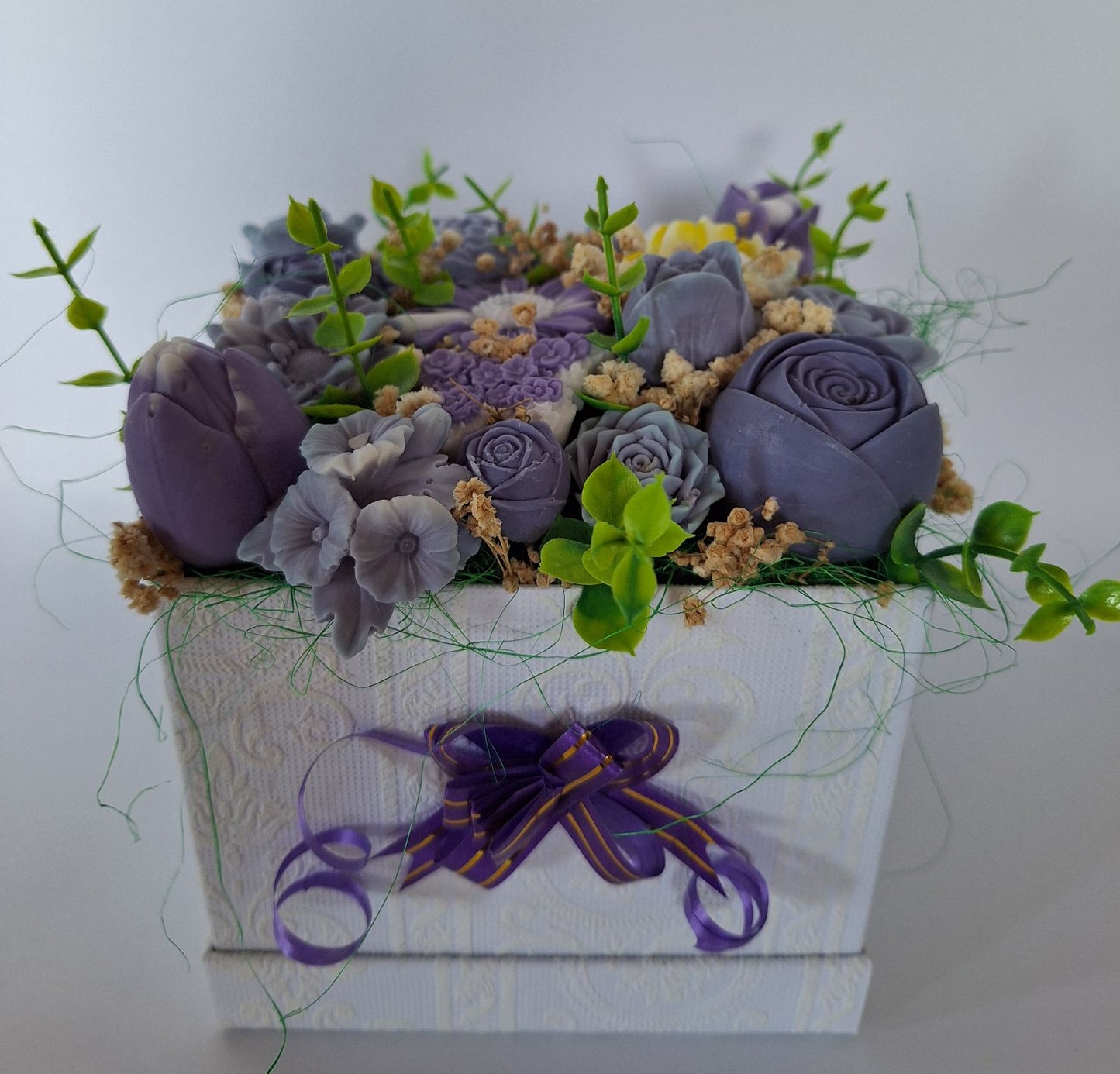 Букет💜„Лилав Бриз“💜Ръчно Изработени Ароматни Сапунени Цветя