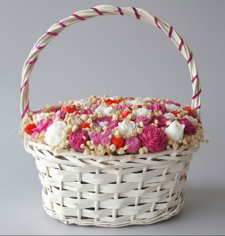 Букет💐🌸"Вълшебна Палитра"🌸💐 Голяма Бяла Кошница с Ръчно Изработени Ароматни Сапунени Цветя