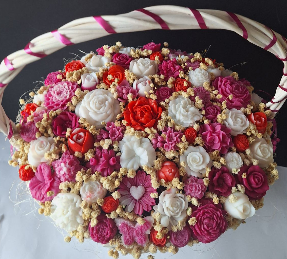 💐🌿"Голяма Кошница със Сапунени Цветя"🌸🌼🌷- Ръчно Изработени Ароматни Сапунени Цветя