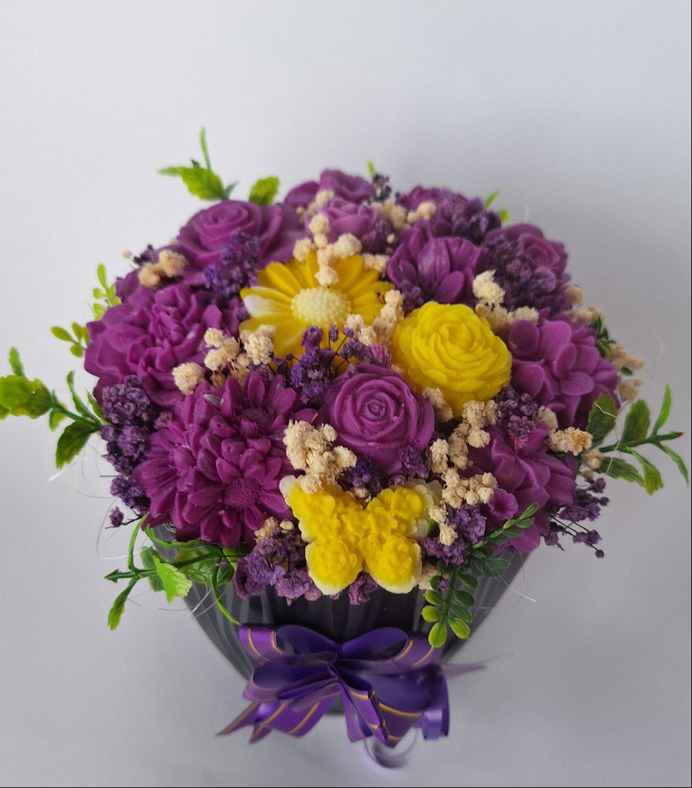 Букет💜„Лавандулова Елегантност“💜Ръчно Изработени Ароматни Сапунени Цветя