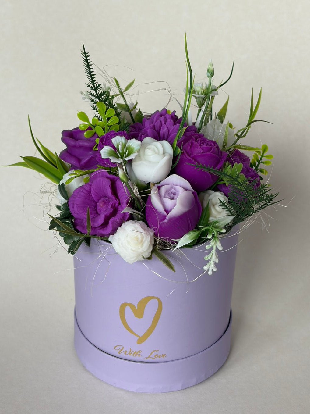 Букет✨💜Виолетова Магия💜– Ръчно Изработена Ароматна Сапунена Аранжировка&nbsp;