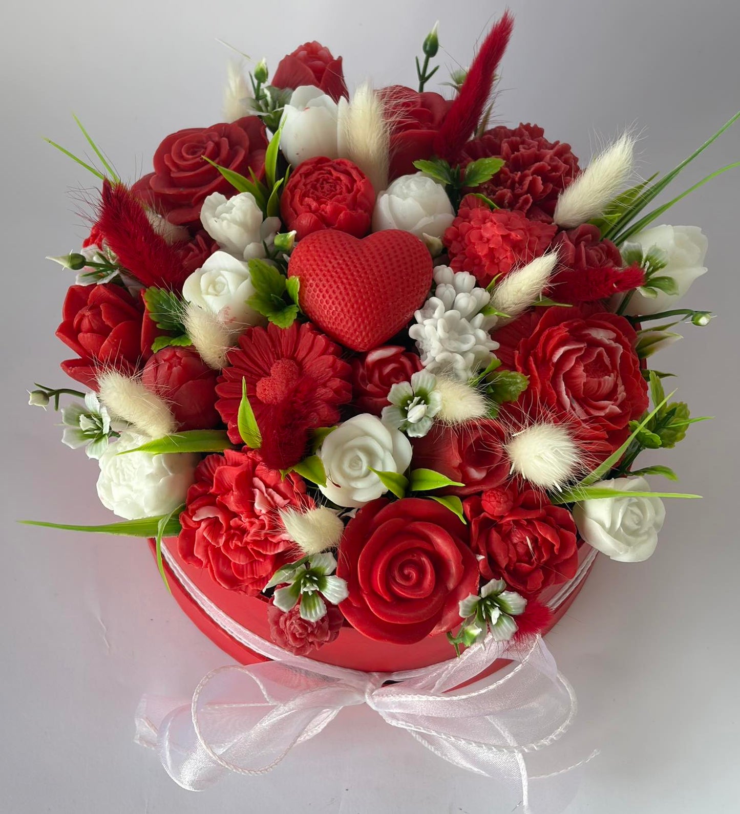 Букет❤️„Алена Романтика“❤️ – Ръчно Изработени Ароматни Сапунени Цветя 🌹